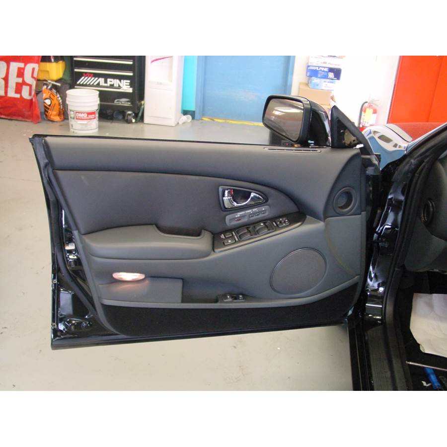 2001 Mitsubishi Diamante Front door speaker location