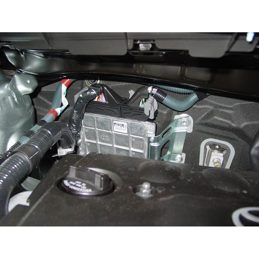 2009 Toyota Yaris Firewall access