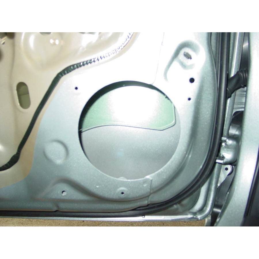 2010 Toyota Yaris Front speaker removed