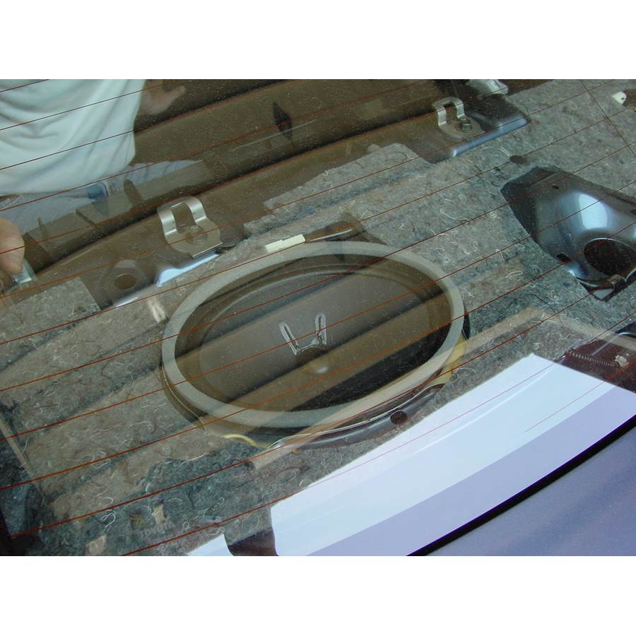 2009 Toyota Yaris Rear deck speaker