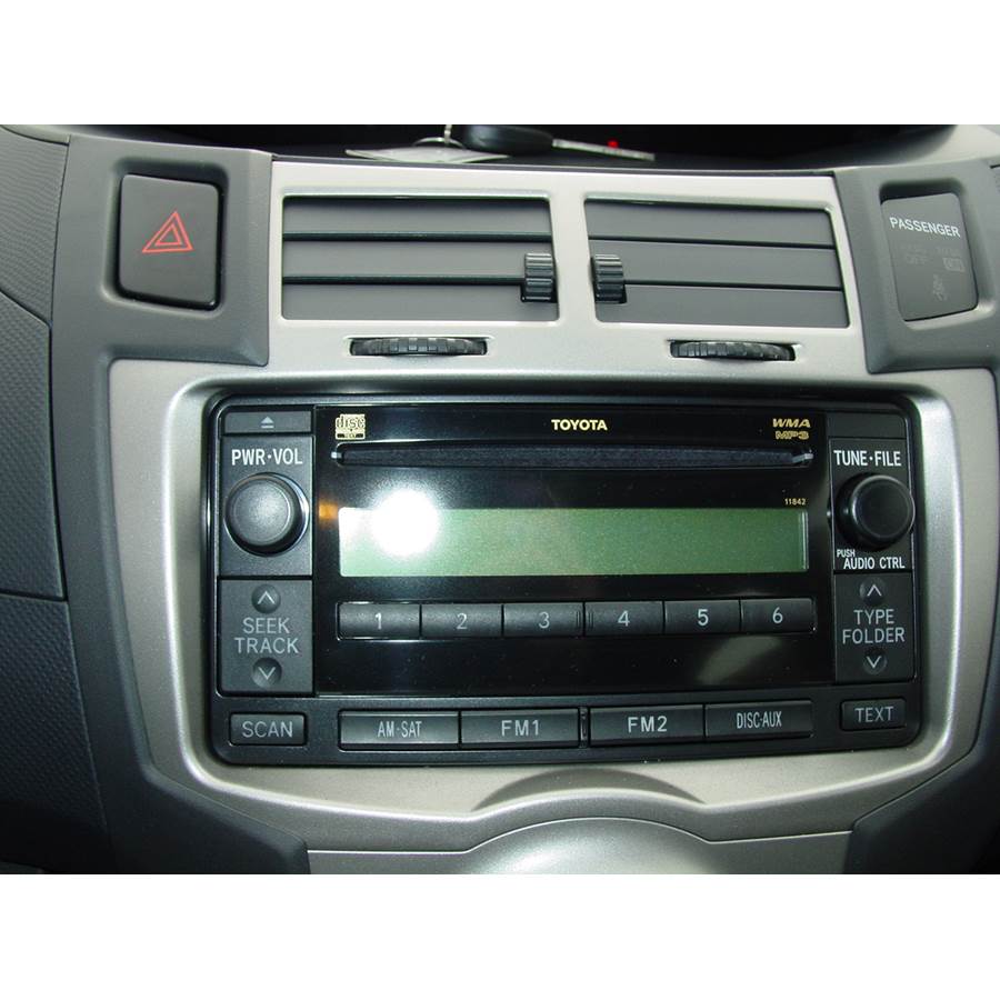 2009 Toyota Yaris Factory Radio