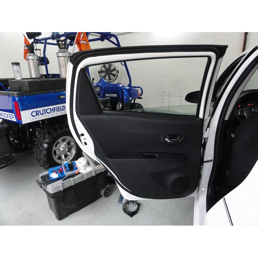 2015 Toyota Yaris Rear door speaker location