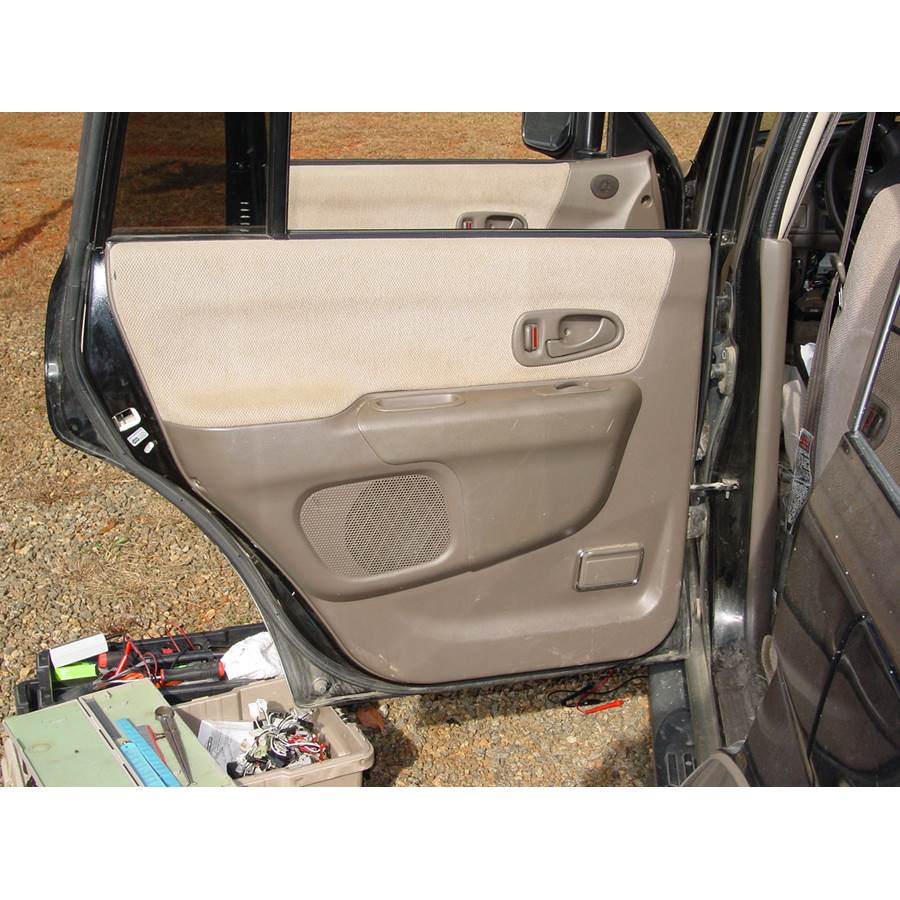 2003 Mitsubishi Montero Sport Rear door speaker location