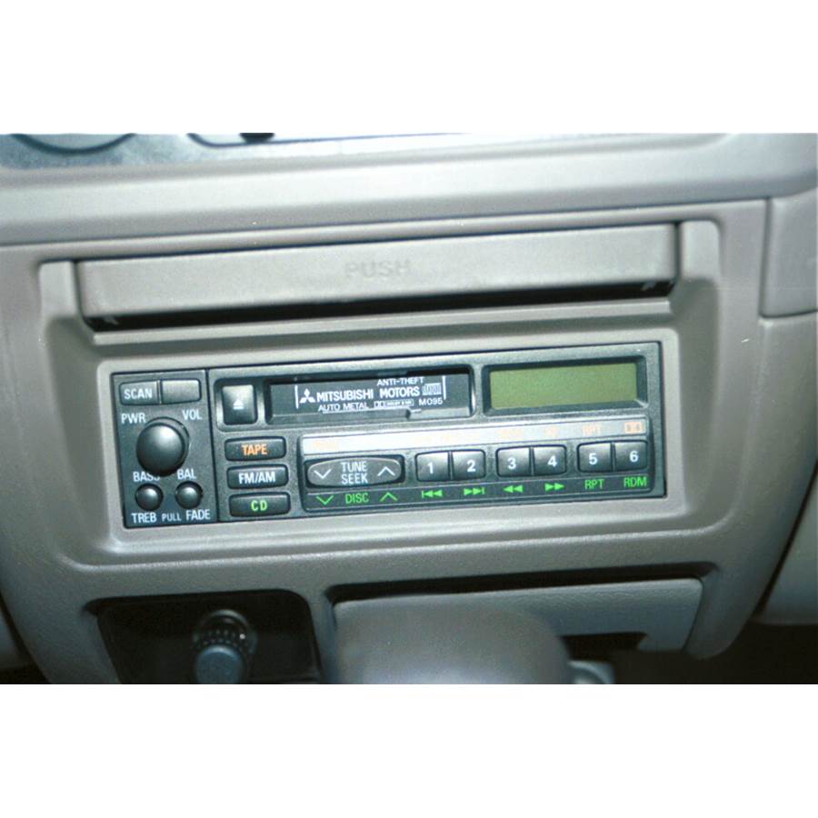 1999 Mitsubishi Montero Sport Factory Radio