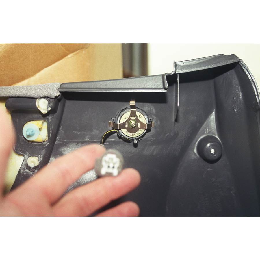 2004 Mitsubishi Montero Sport Front door tweeter