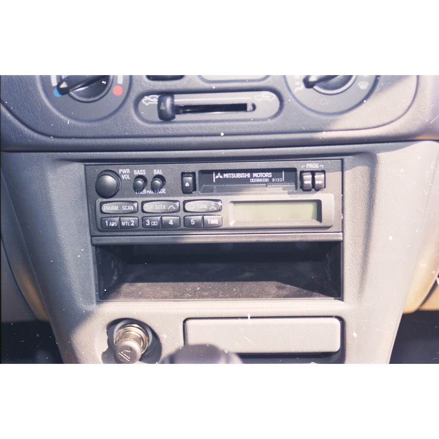 1998 Mitsubishi Mirage Factory Radio