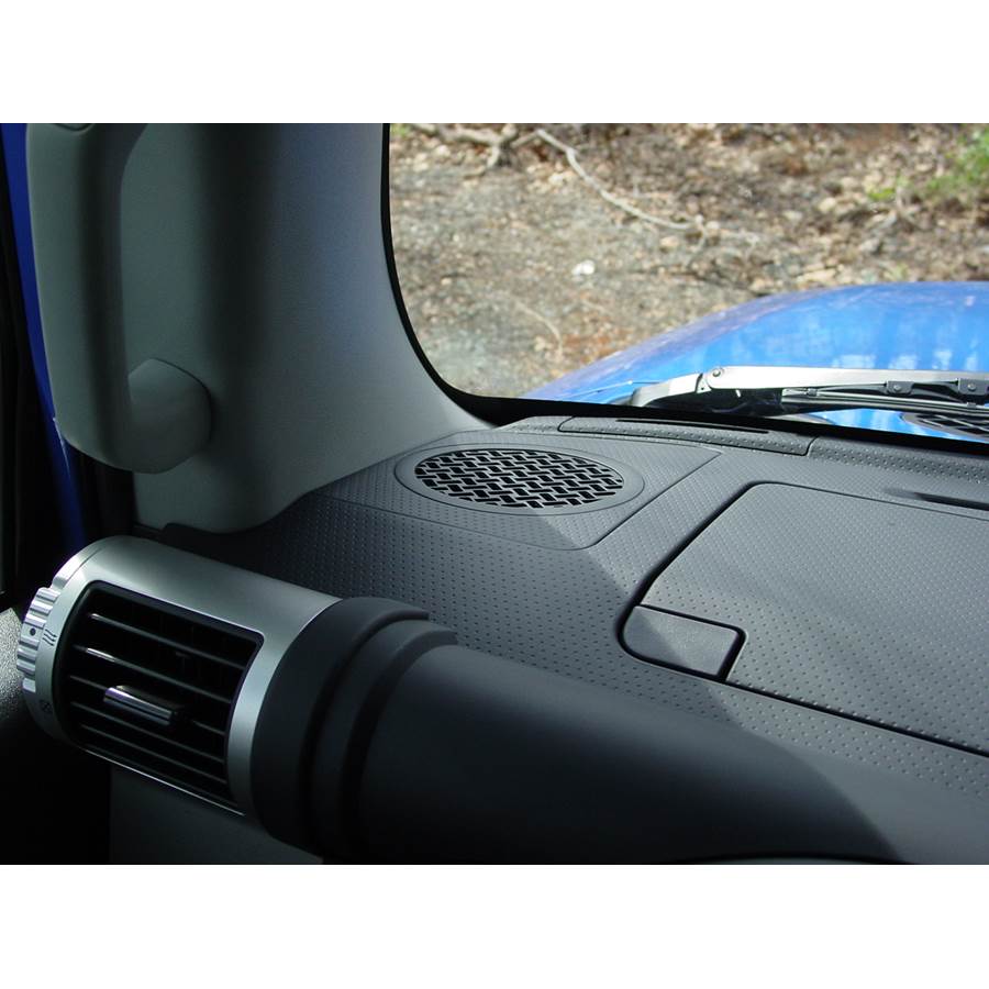 2008 Toyota FJ Cruiser Dash speaker location