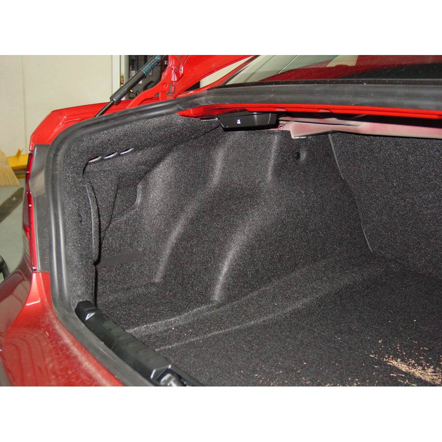 2012 BMW 1 Series Factory amplifier location