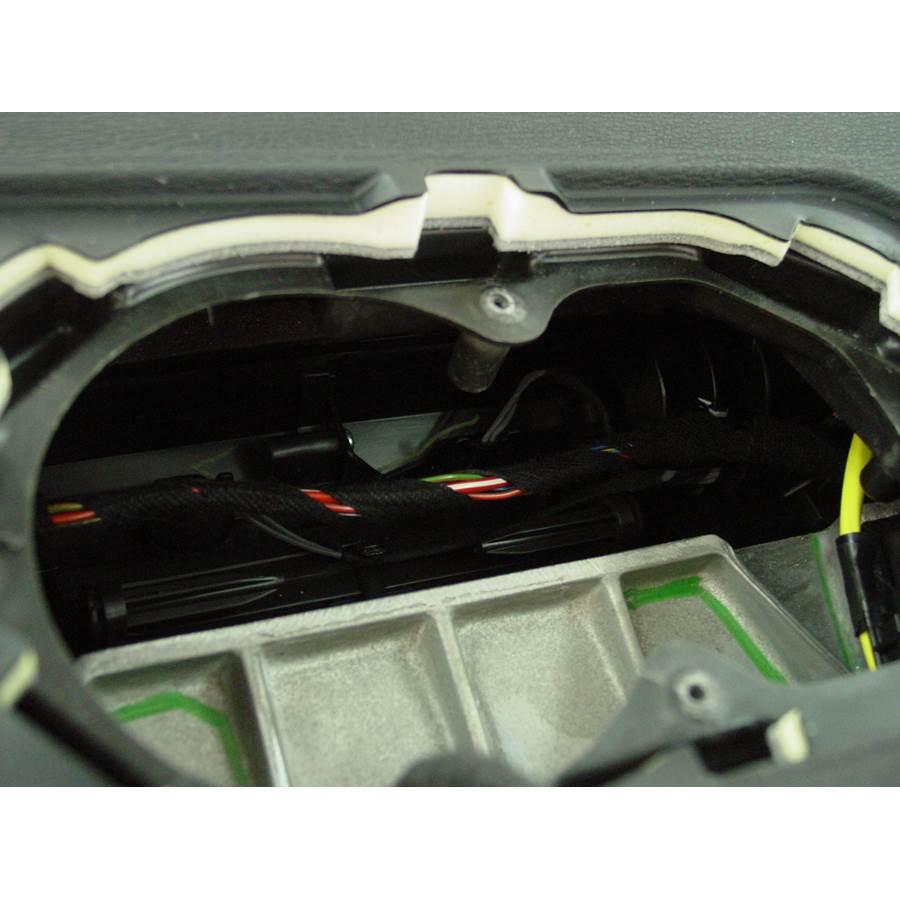 2007 BMW X5 Center dash speaker removed