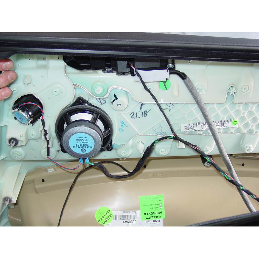 2007 BMW X5 Rear door speaker