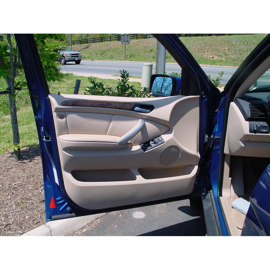 2003 BMW X5 Front door speaker location