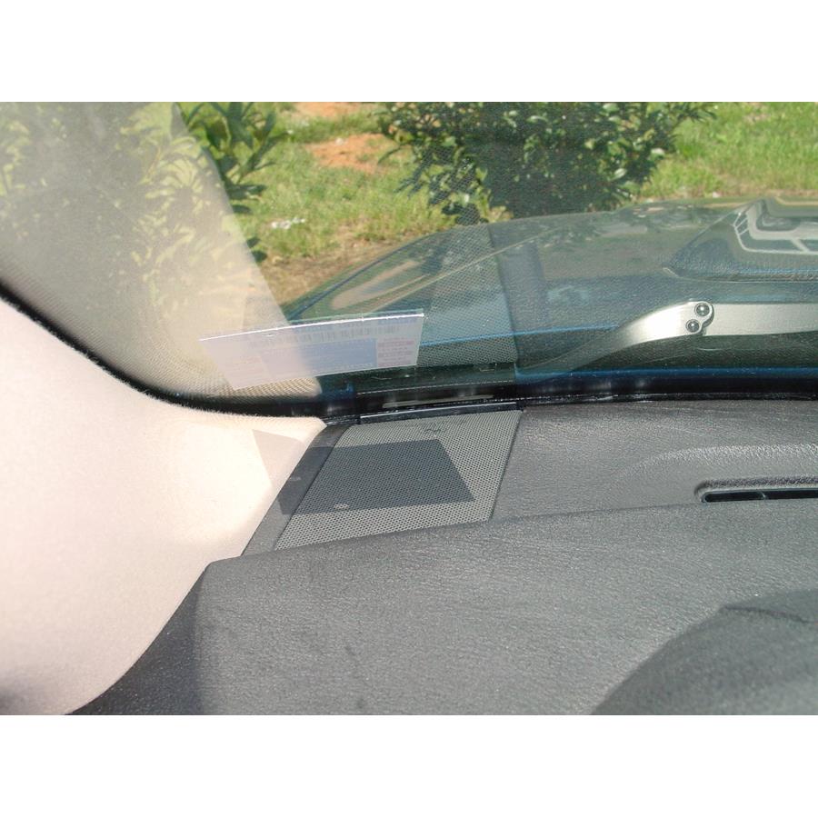2006 BMW X5 Dash speaker location
