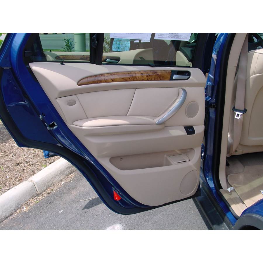 2000 BMW X5 Rear door speaker location