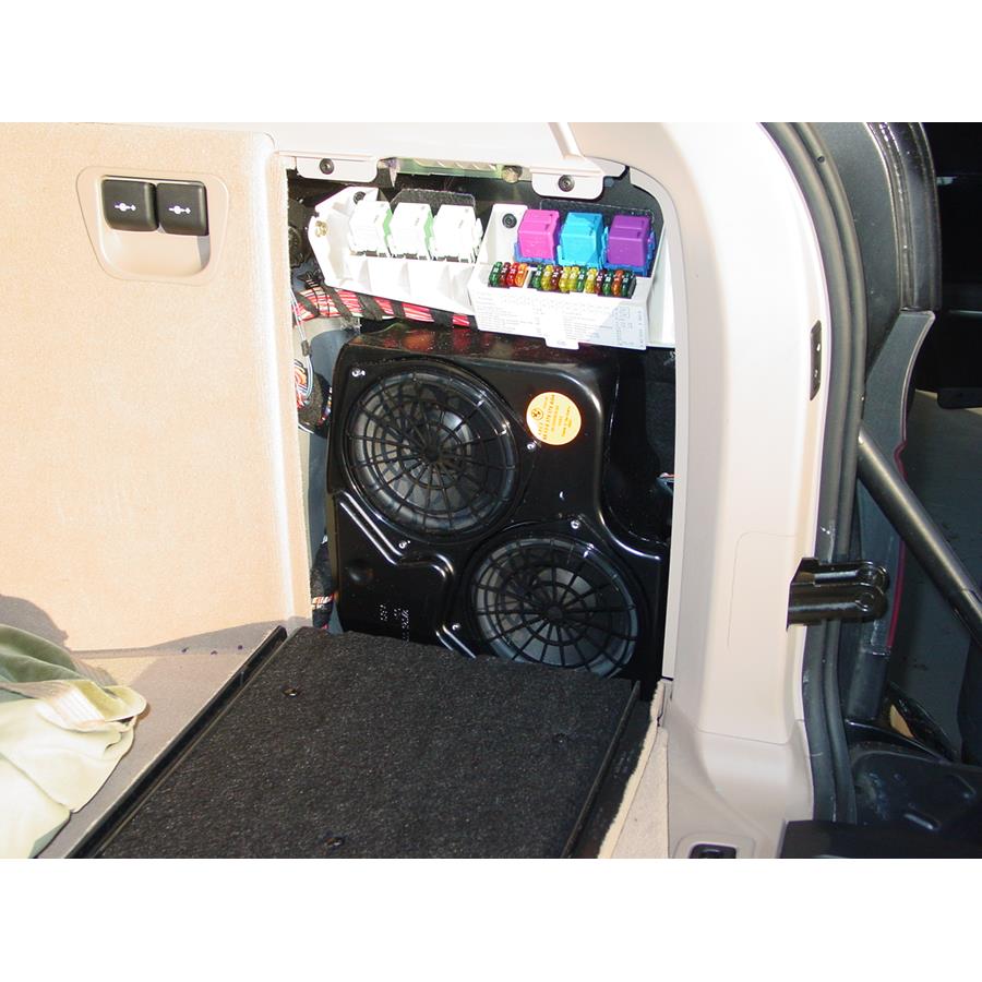 2006 BMW X5 Far-rear side speaker