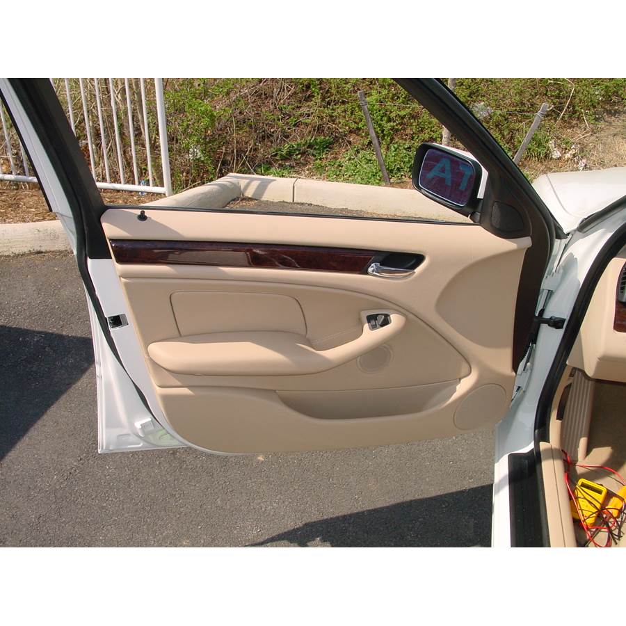 1999 BMW 3 Series Front door speaker location