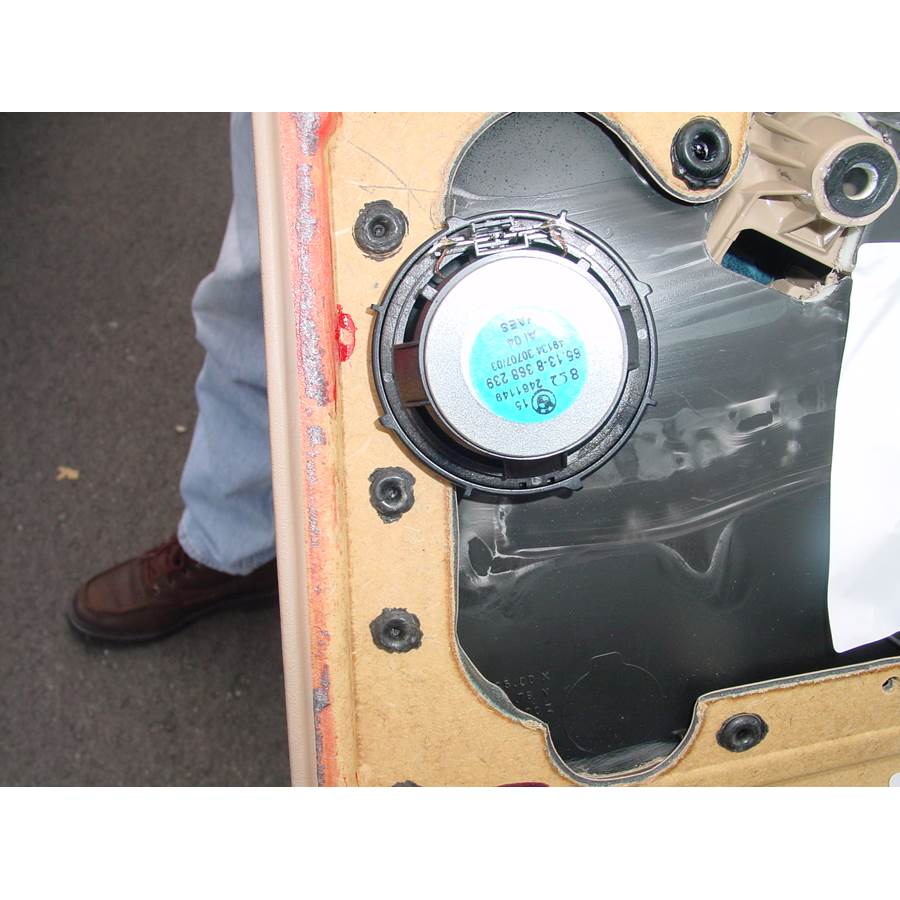 1999 BMW 3 Series Rear door speaker