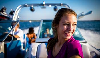 5 reasons to buy new marine speakers for your boat