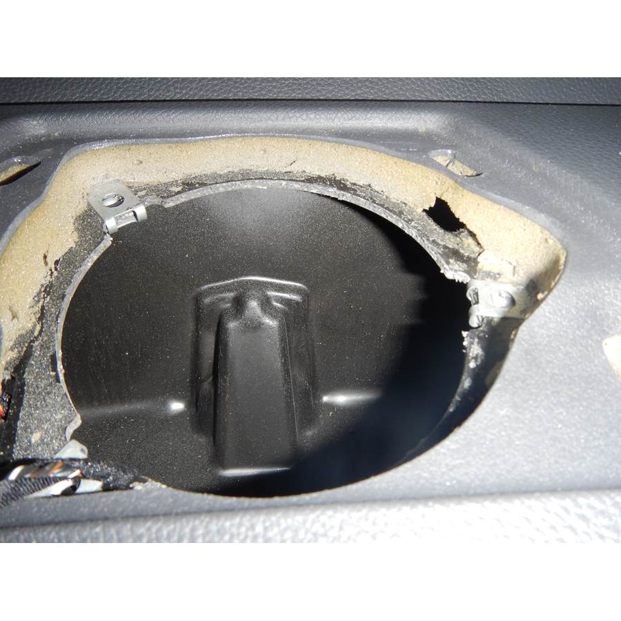 2002 BMW 7 Series Center dash speaker removed
