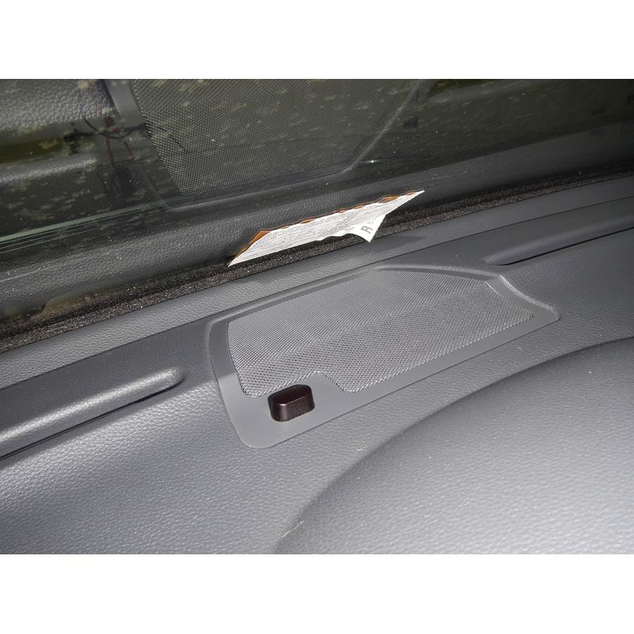 2004 BMW 7 Series Center dash speaker location