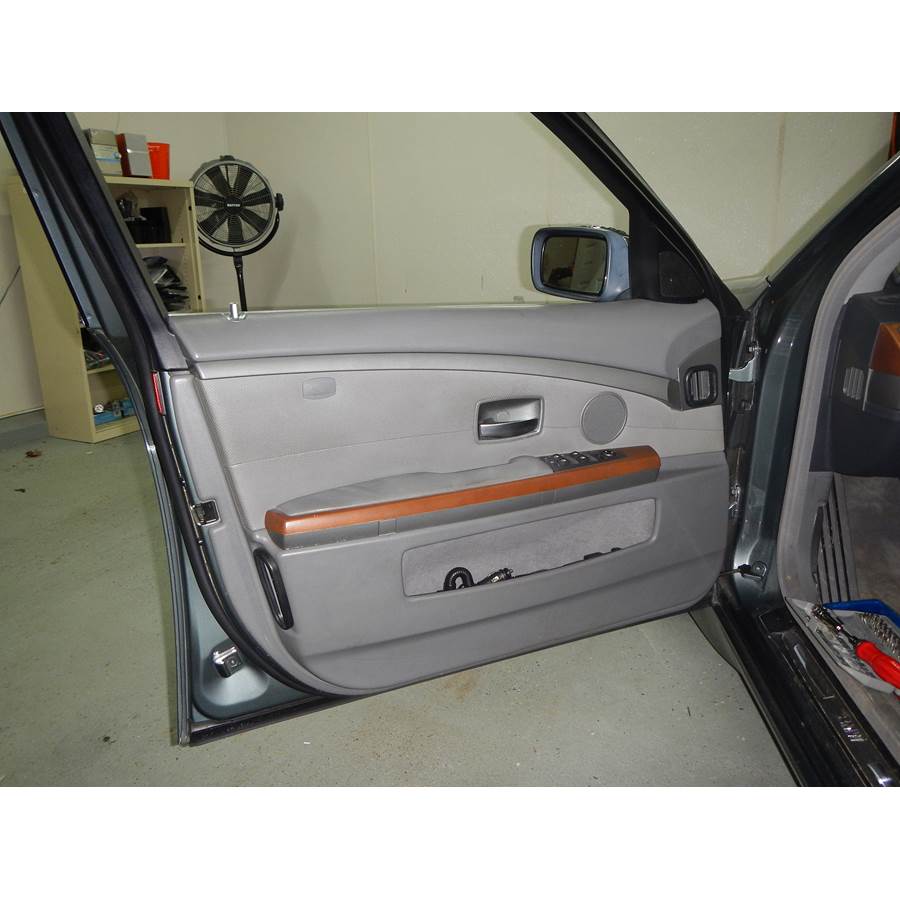 2002 BMW 7 Series Front door speaker location