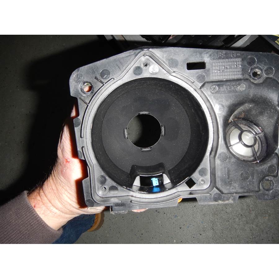 2004 BMW 7 Series Rear deck speaker removed