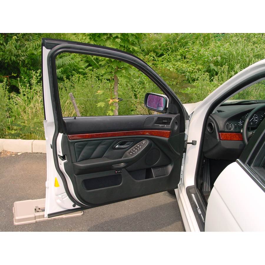 2003 BMW M5 Front door speaker location