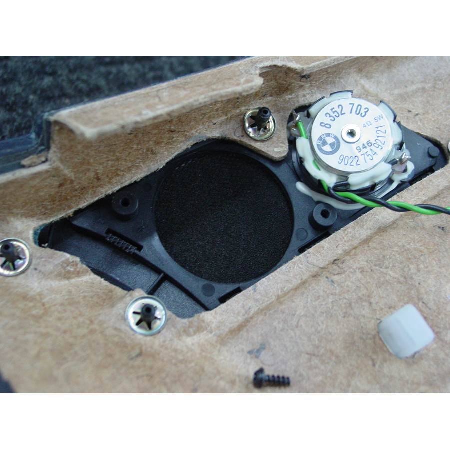 1999 BMW 7 Series Front door midrange removed