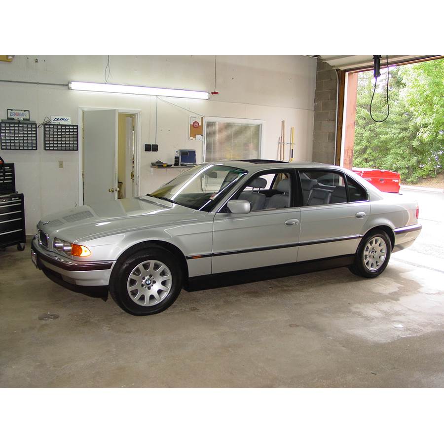 2000 BMW 7 Series Exterior