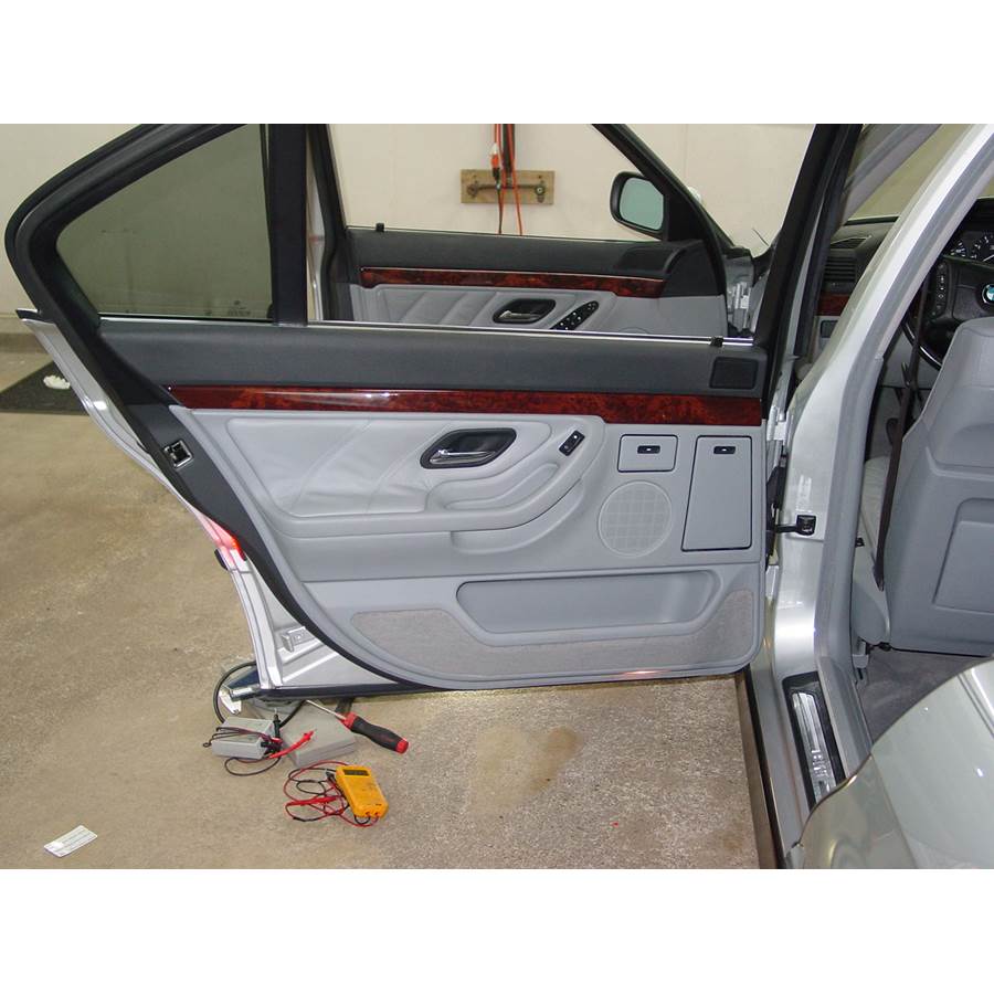 1999 BMW 7 Series Rear door speaker location