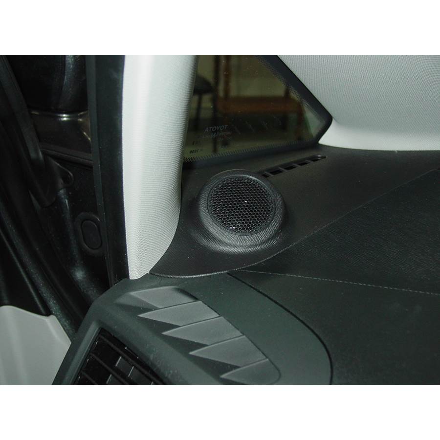 2009 Toyota Venza Front pillar speaker location