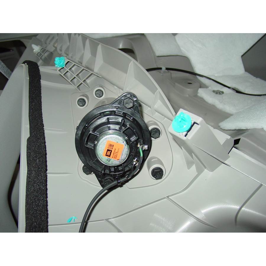 2009 Toyota Venza Rear pillar speaker