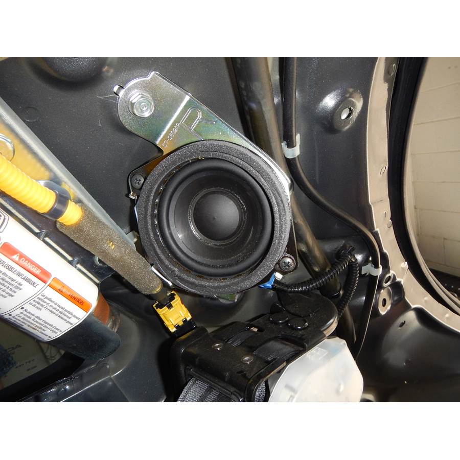 2009 Acura RDX Rear pillar speaker