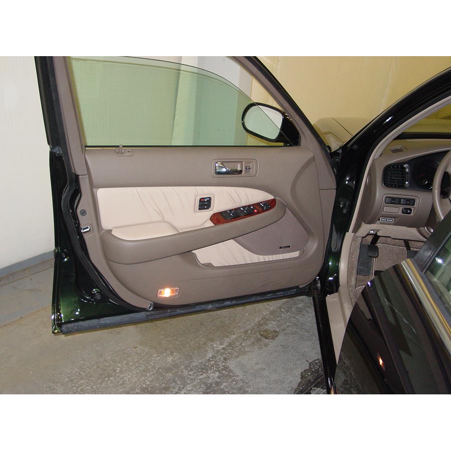 2002 Acura 3.5RL Front door speaker location