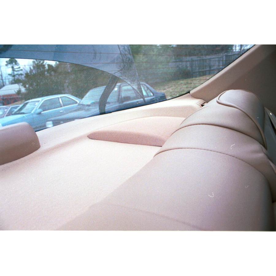 1996 Acura 2.5TL Rear deck speaker location