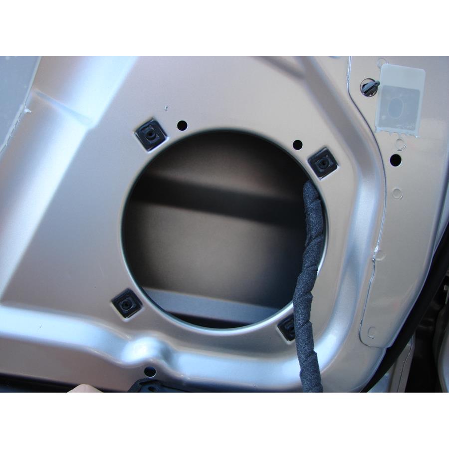 2009 Saturn VUE Front door woofer removed