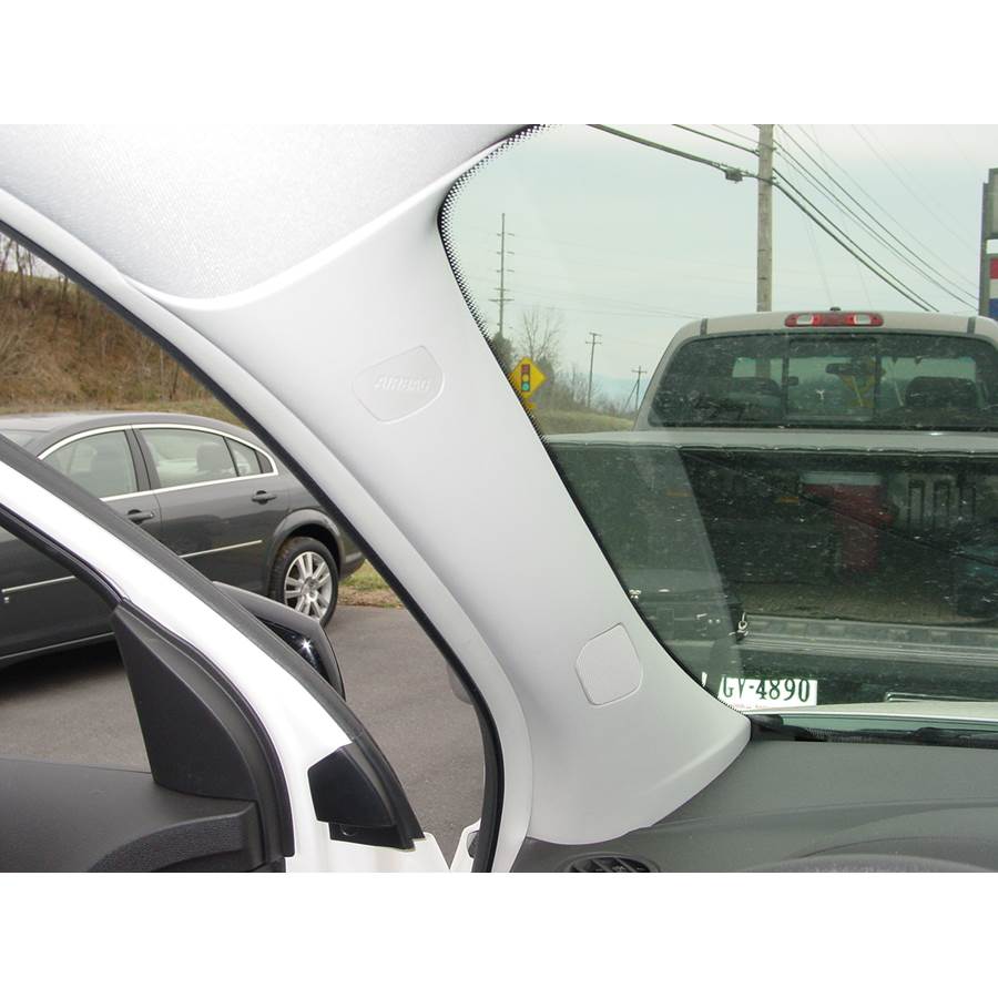 2007 Saturn Outlook Front pillar speaker location