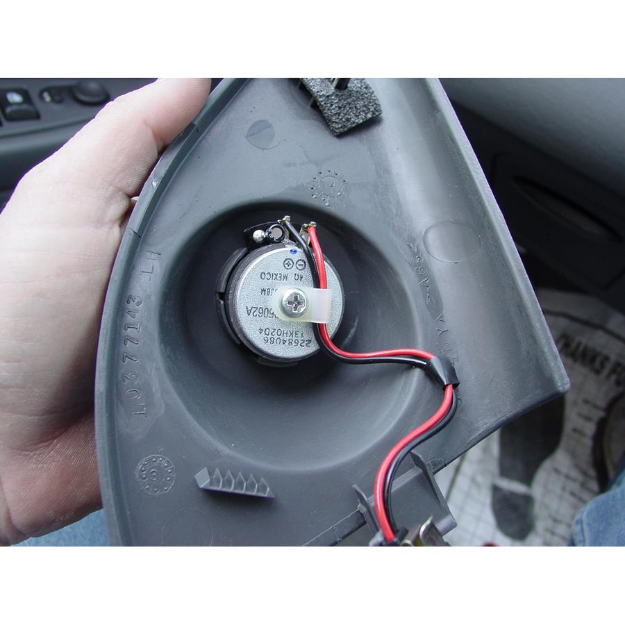 2007 Saturn ION 2 Front door tweeter
