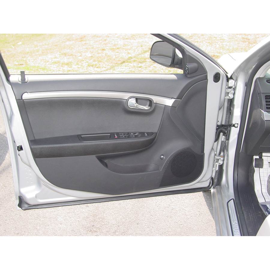 2008 Saturn Aura Front door speaker location