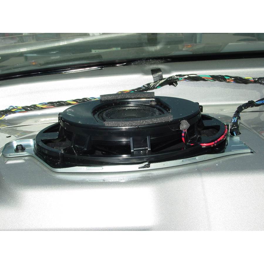 2009 Saturn Aura Rear deck speaker
