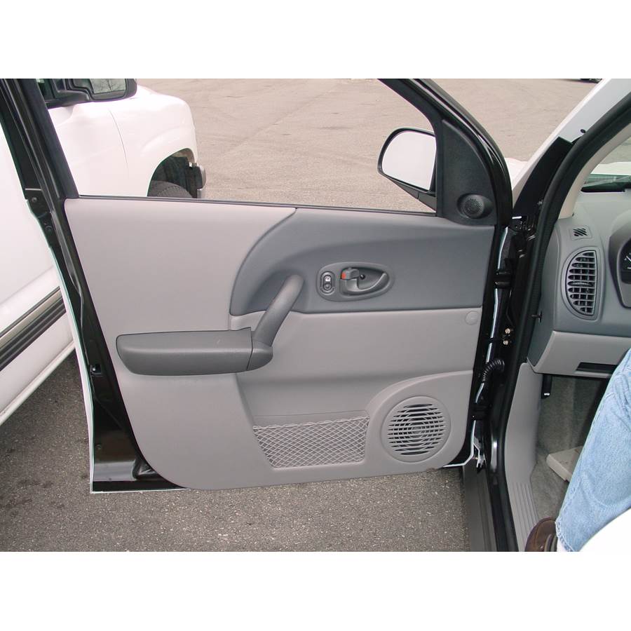 2002 Saturn VUE Front door speaker location