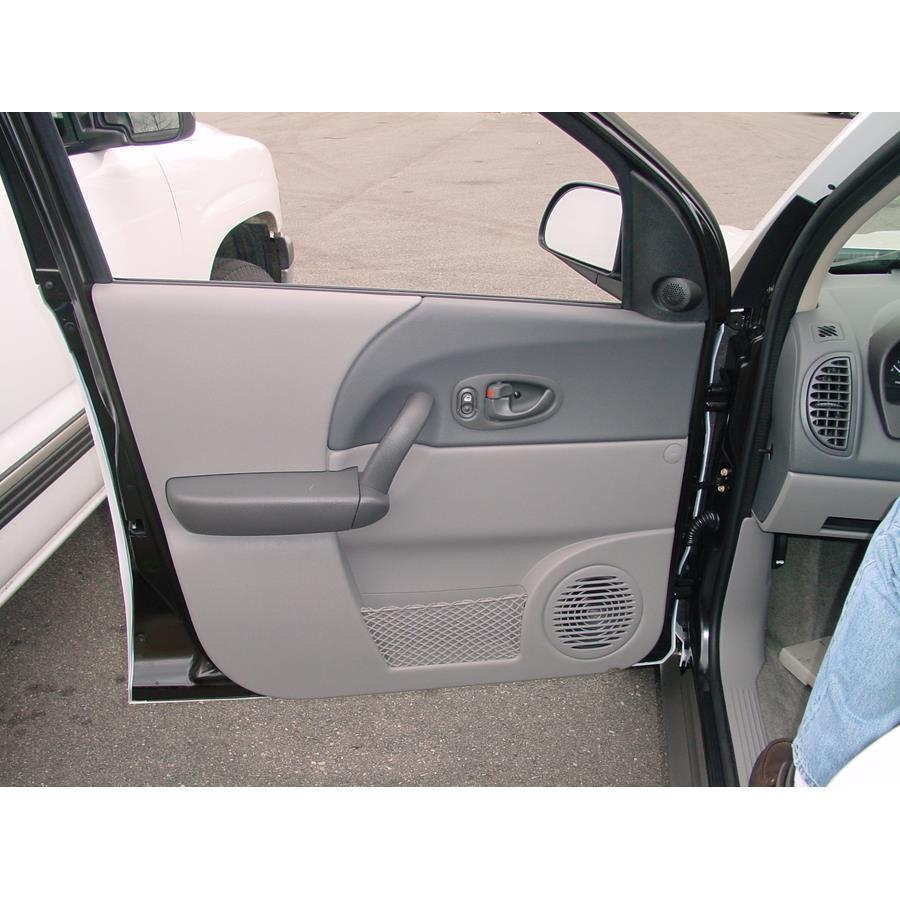 2005 Saturn VUE Front door speaker location