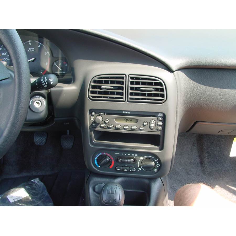 2000 Saturn SC1 Factory Radio
