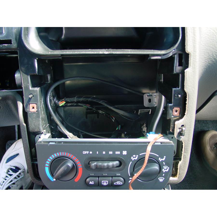 2000 Saturn SC2 Factory radio removed