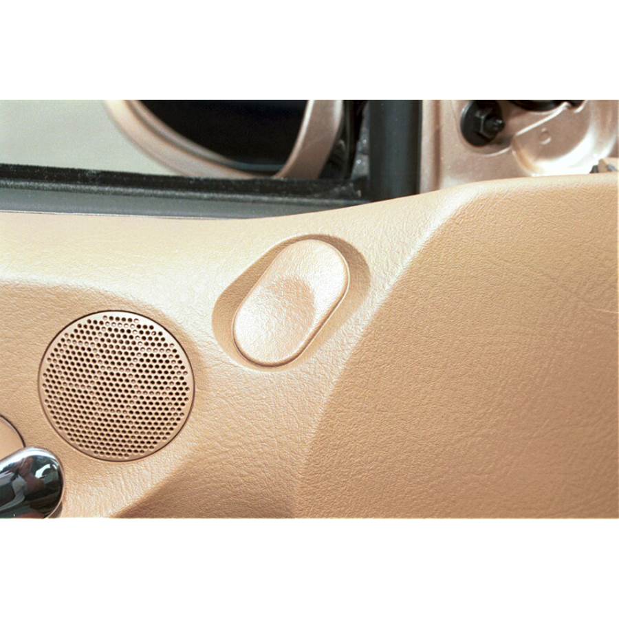 2001 Saturn LW200 Front door tweeter location