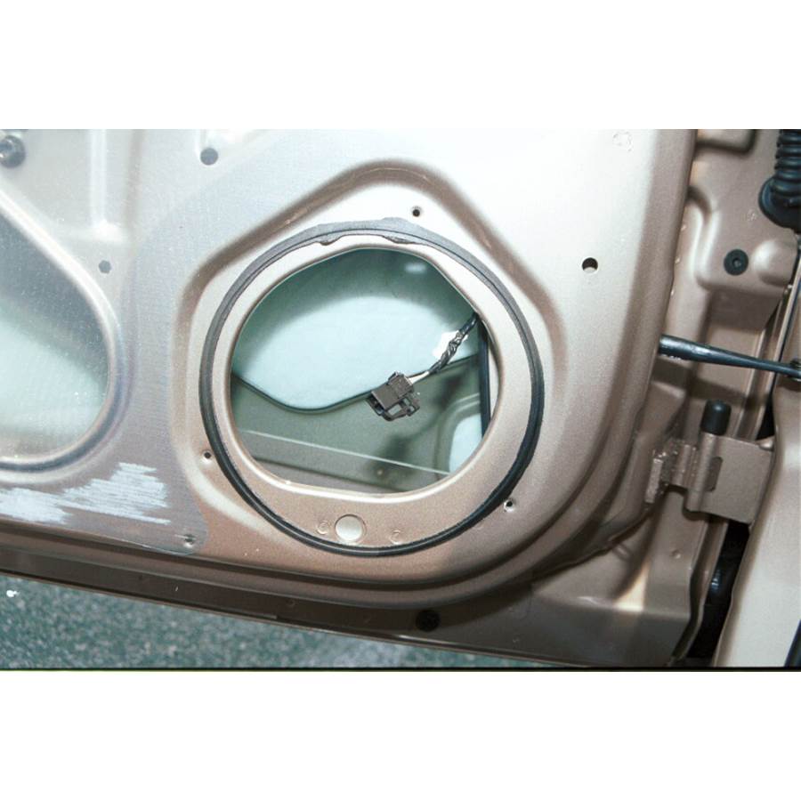2001 Saturn L200 Front door woofer removed