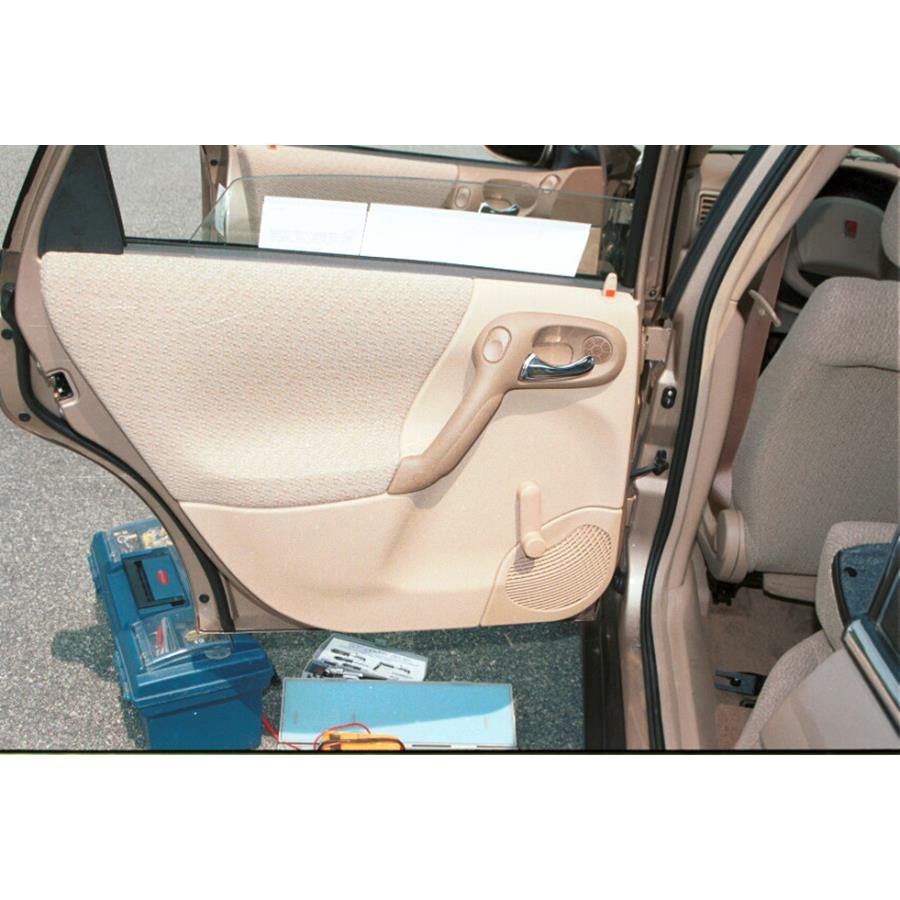 2003 Saturn L200 Rear door speaker location