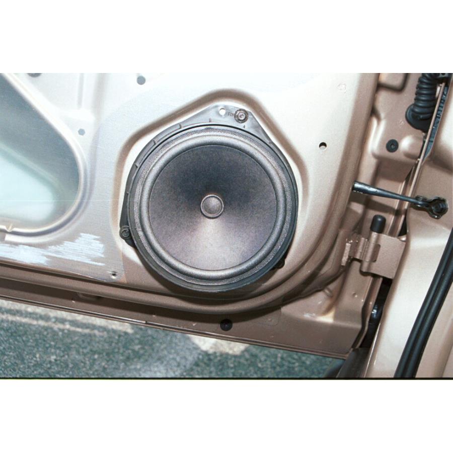 2002 Saturn LW200 Front door speaker