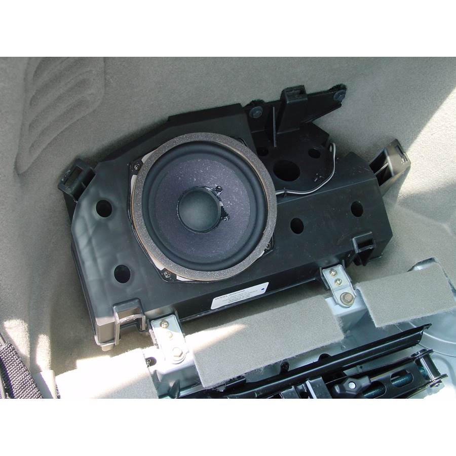 2001 Saturn LW200 Side panel speaker