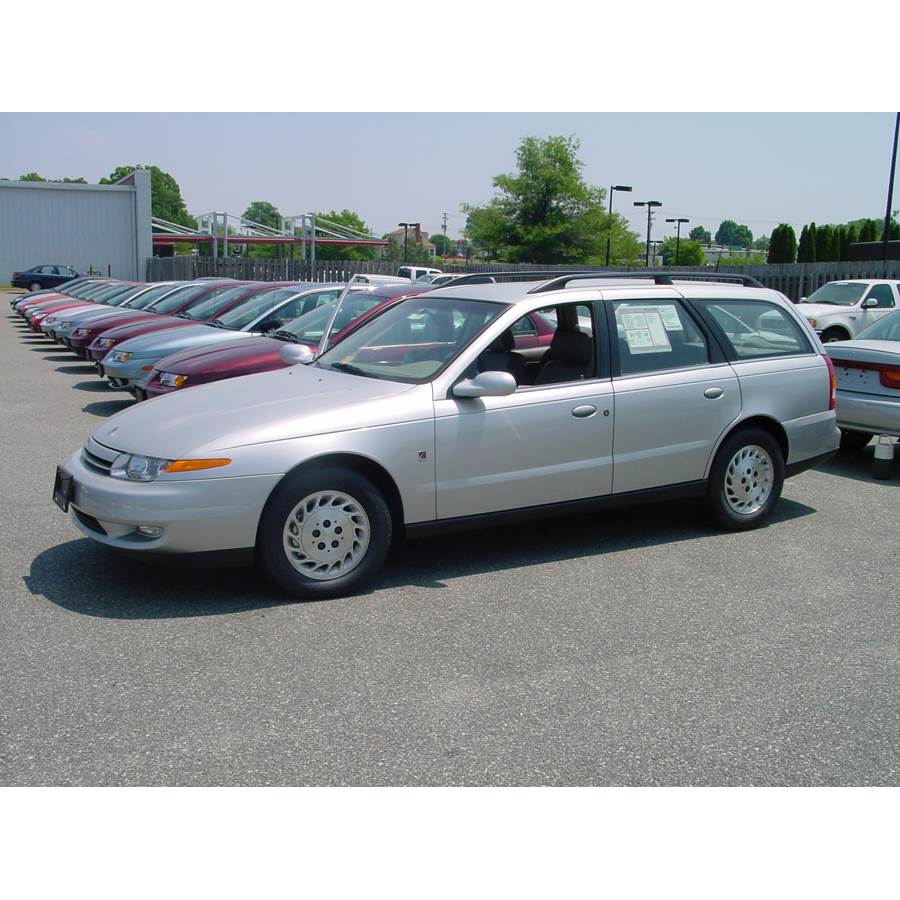 2003 Saturn LW300 Exterior