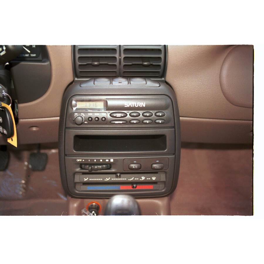 1996 Saturn SL1 Factory Radio
